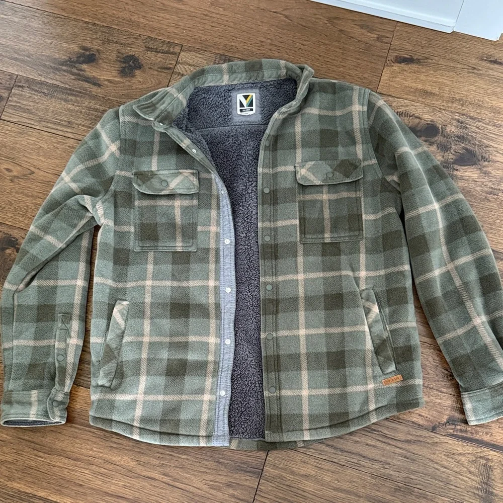 Olive Plaid Men's Shirt Jacket - Picture 1 of 8